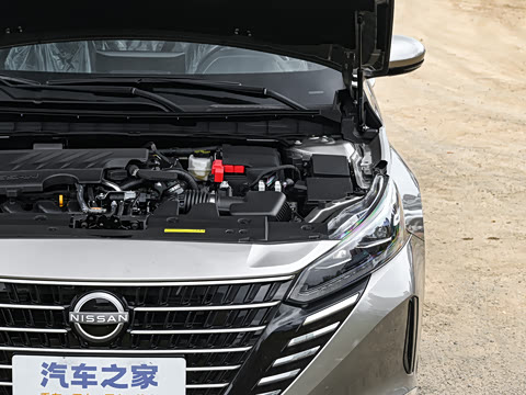 2025�� 2.0L XL-TLS ������