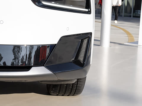 2026�� ���� 1704 Max �콢��