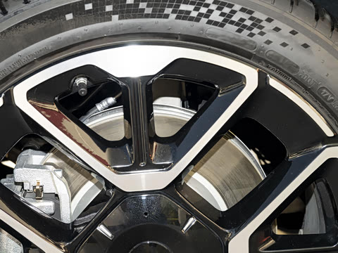 2026�� ���� 1704 Max �콢��