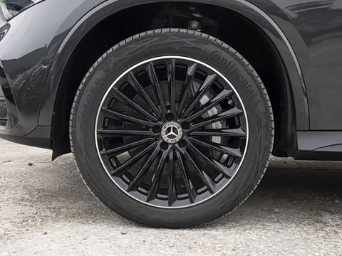 2026�� �Ŀ� GLC 300 4MATIC ����SUV