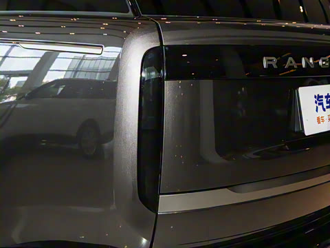 2025�� 3.0 L6 400PS ʢ���ӳ���