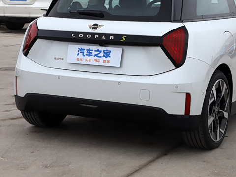 2026�� 463km COOPER SE ������