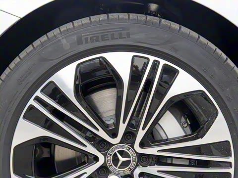 2026�� E 300 L ������