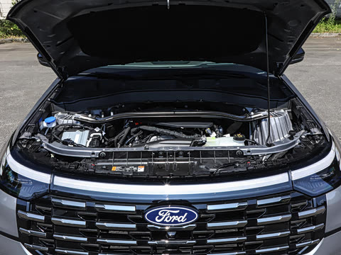 2027�� 2.3T EcoBoost ���� 6��