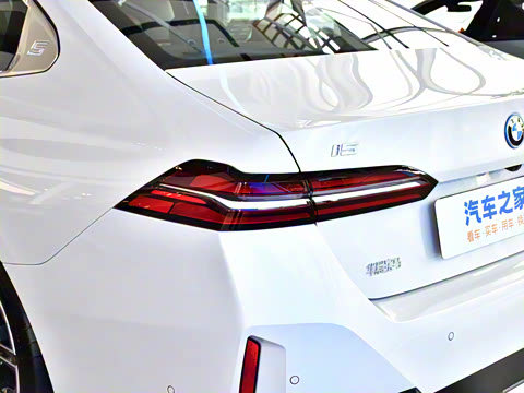 2026�� xDrive 50L M�˶���װ