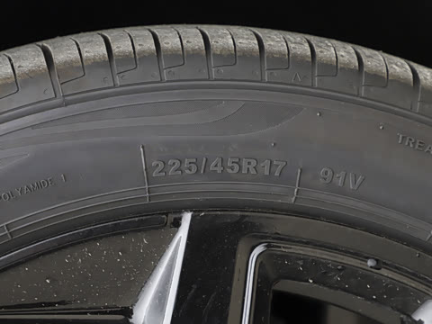 2026�� 300TSI R-Line