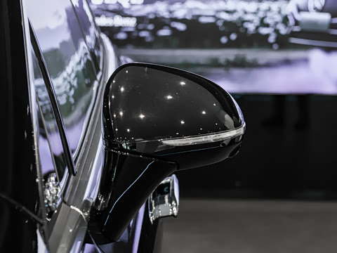 2025�� 500 4MATIC