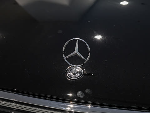 2025�� 500 4MATIC