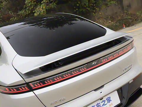 2026 007+  650 Ultra+״