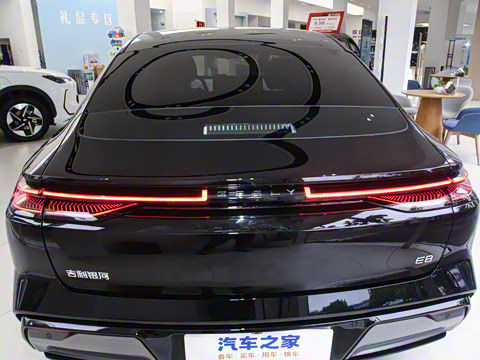 2025�� 700km Զ���Ǽݰ�