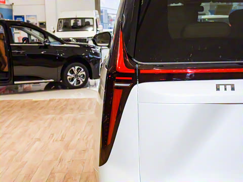 2025�� 2.0T �Զ������� 7��