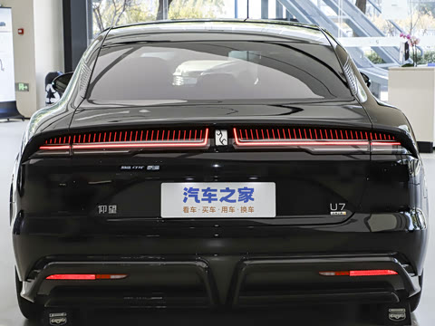 2025�� EV �����콢��