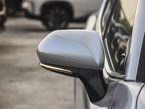 2026�� 2.0S �˶���