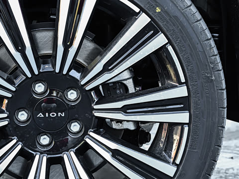 2026�� 650 ���װ�