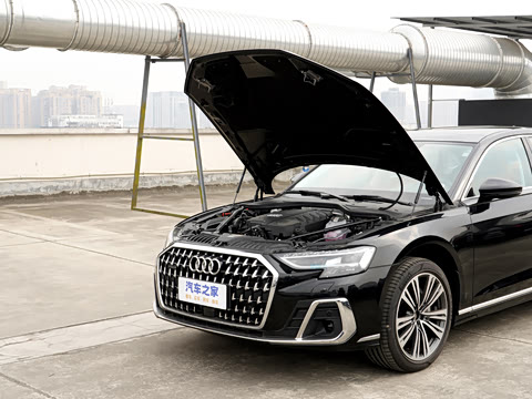 2026�� A8L 45 TFSI quattro ������