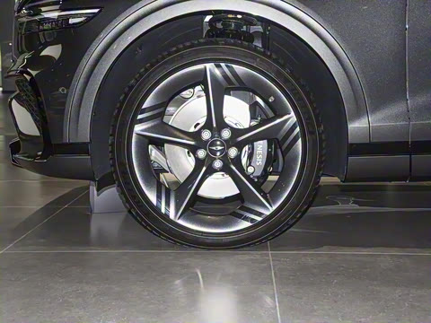 2025�� 2.5T �����콢��