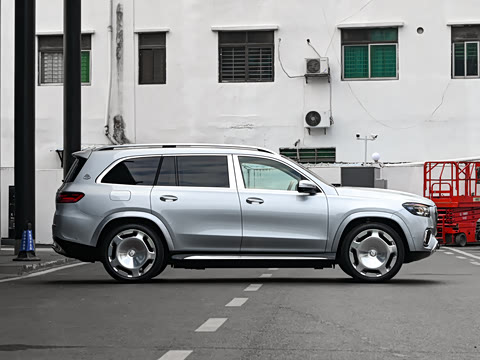 2026�� GLS 480 4MATIC ���ݰ�