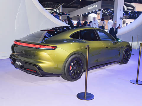 2026�� Ultra