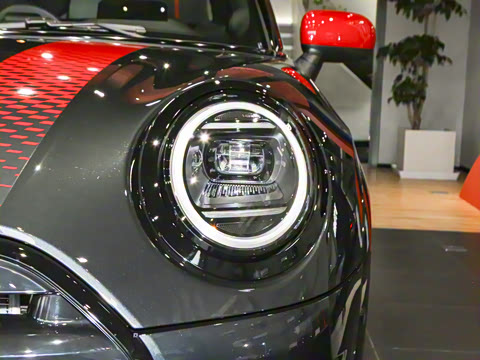 2025�� JOHN COOPER WORKS CABRIO