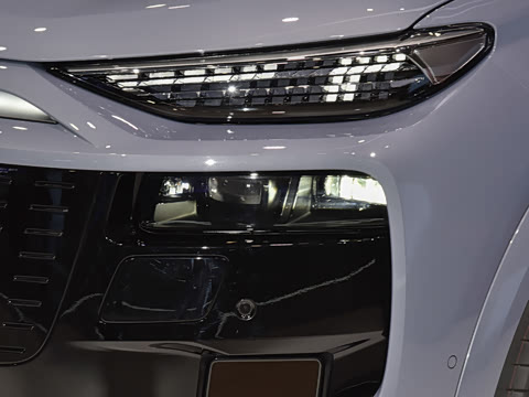 2026�� quattro Ǭ���Ǽݰ�