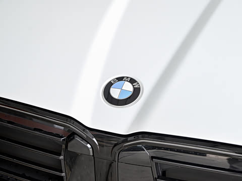 2026�� M35i