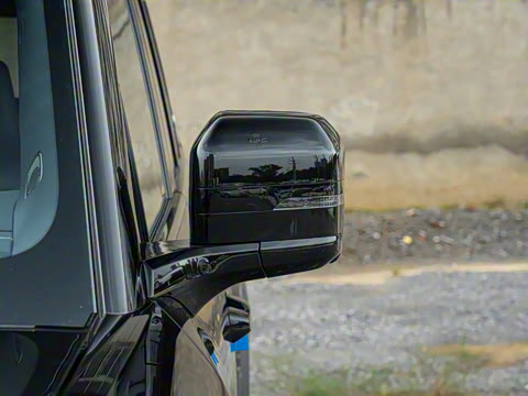 2025�� 210KM ����Ultra��