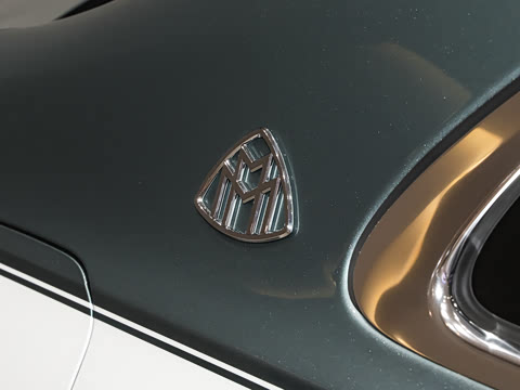 2027�� S 680 4MATIC