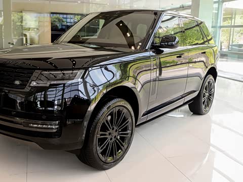 2026�� 3.0 L6 360PS SE�����