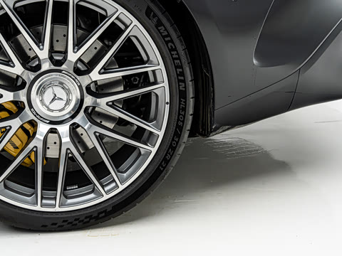 2026�� AMG GT 63 4MATIC+