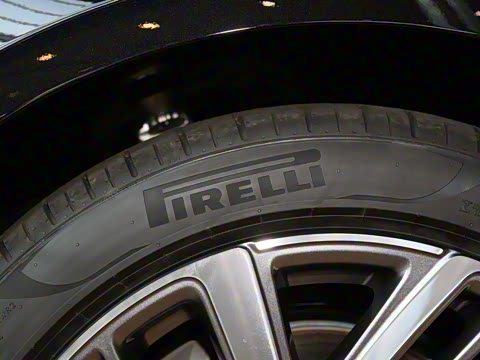 2026�� E 300 L ʱ���˶���