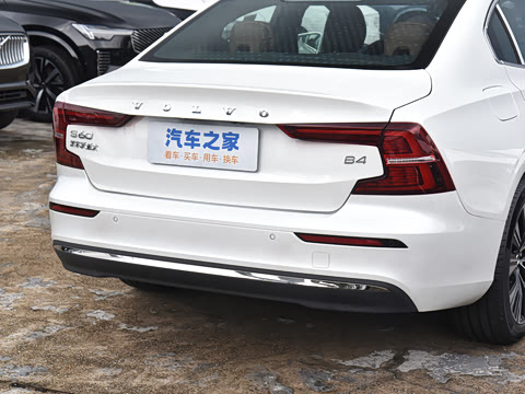 2026�� B4 ��Զ������