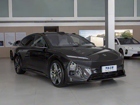 2025�� �ھ������ 75kWh Touring