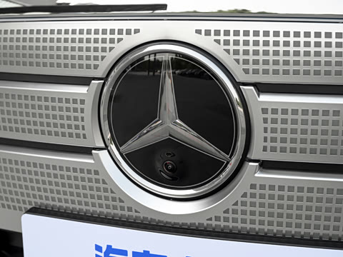 2026�� ����� 400 L 4MATIC