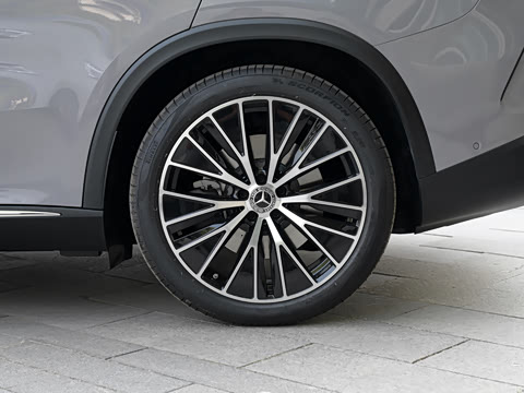 2026�� ����� 400 L 4MATIC