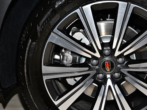 2025�� �Ŀ�  2.0T PHEV ����200��������� 6��