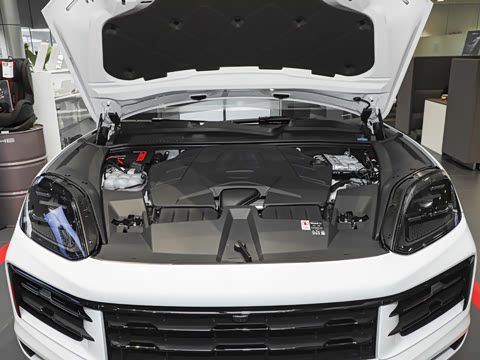 2026�� Cayenne Coup�� 3.0T