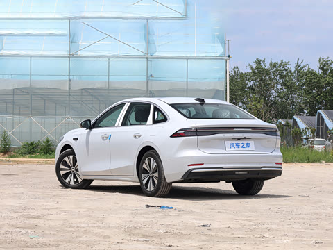 2026�� EM-i 235km ̽��+��