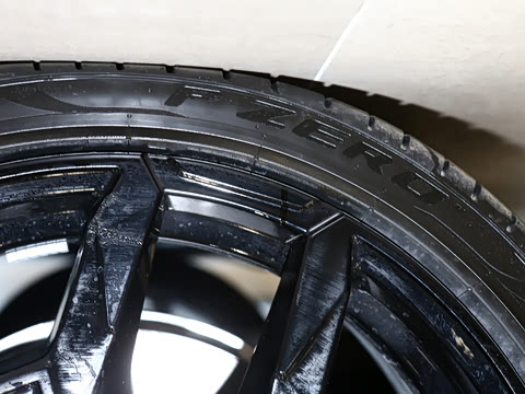 2026�� 330Li �����