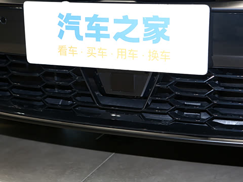 2026�� 330Li �����