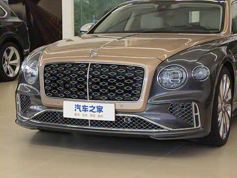 2026�� 4.0T V8 Mulliner