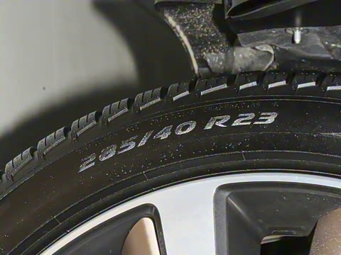 2024�� 4.4 V8 SV���ٴ����ӳ��� 4��