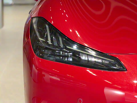 2025�� �Ŀ� 710 Max��