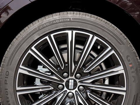 2026�� 225km EM-i Զ�����ǺӰ�