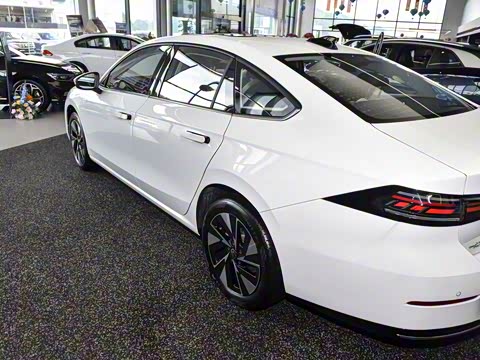 2026�� L 300TSI DSG ��Ӣ��