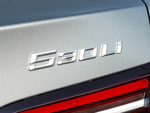 2026�� �Ŀ� 530Li ������ M�˶���װ