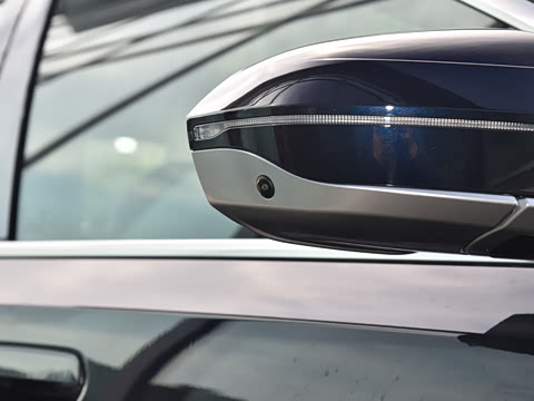 2026�� �Ŀ� eDrive 35L M�˶���װ