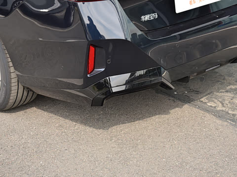 2026�� �Ŀ� eDrive 35L M�˶���װ