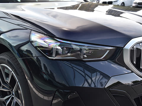 2026�� �Ŀ� eDrive 35L M�˶���װ