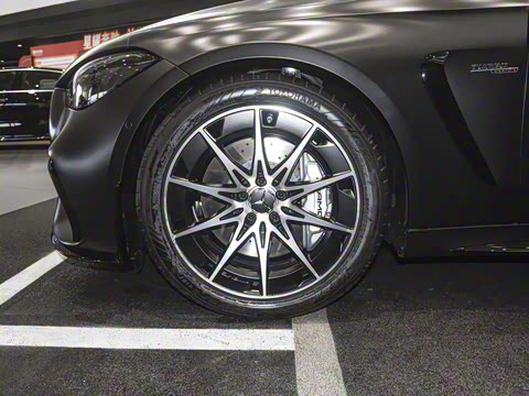 2025�� AMG CLE 53 4MATIC+ ���ܳ�