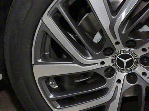 2025�� �Ŀ� E 300 L ʱ���˶���